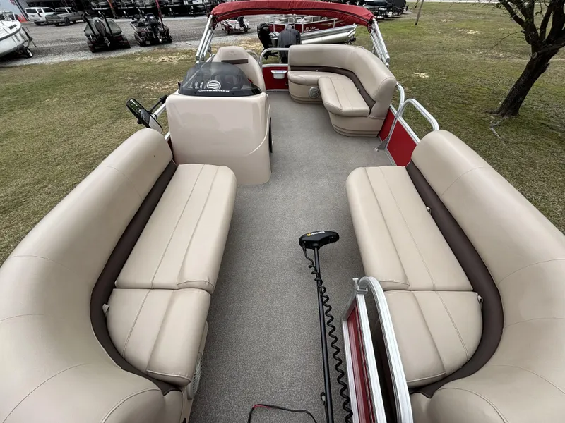 Slide: The Image of 2017 Sun Tracker Party Barge 18 DLX with spacious seating and modern design. - 10