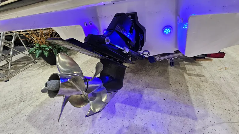Slide: The Image of 2016 Monterey 258 Super Sport boat propeller with blue LED lights. - 36