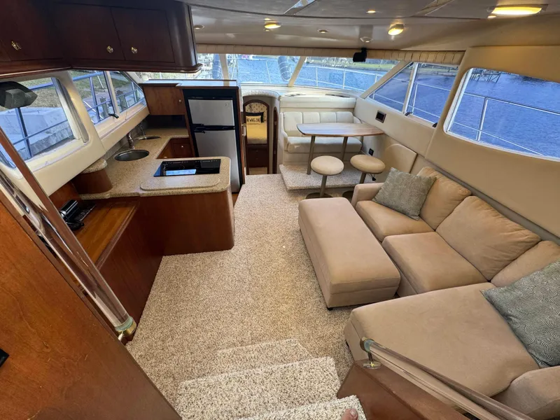 Slide: The Image of 19 2003 Cruisers Yacht 4450 Salon.jpg - 18