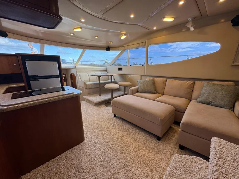 Slide: The Image of 20 2003 Cruisers Yacht 4450 Salon Starboard.jpg - 19