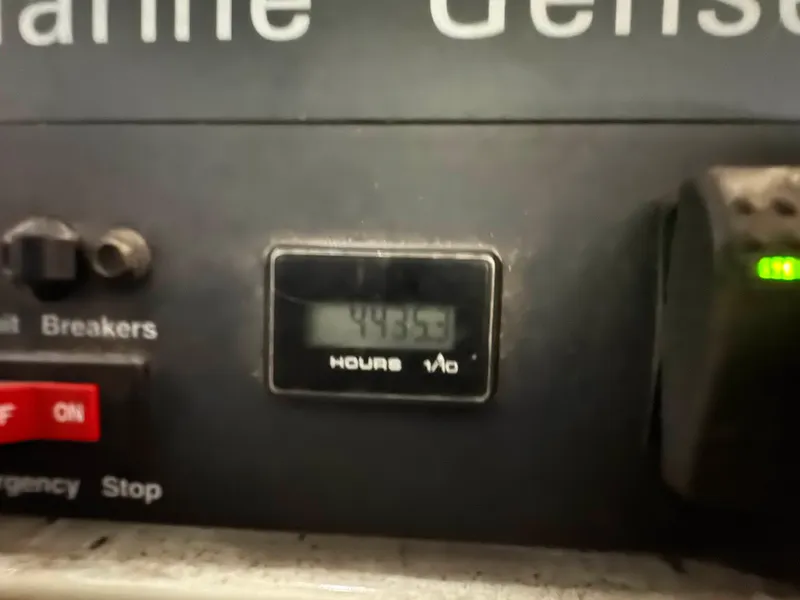 Slide: The Image of 62 2003 Cruisers Yacht Engine Room 14.jpg - 49