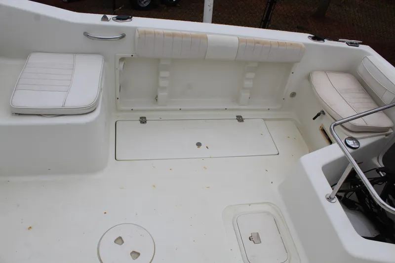 Slide: The Image of Glastron 213 DC 2004 - 15