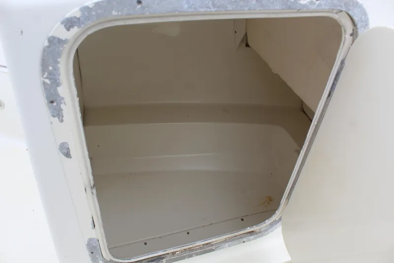 Slide: The Image of Glastron 213 DC 2004 - 19