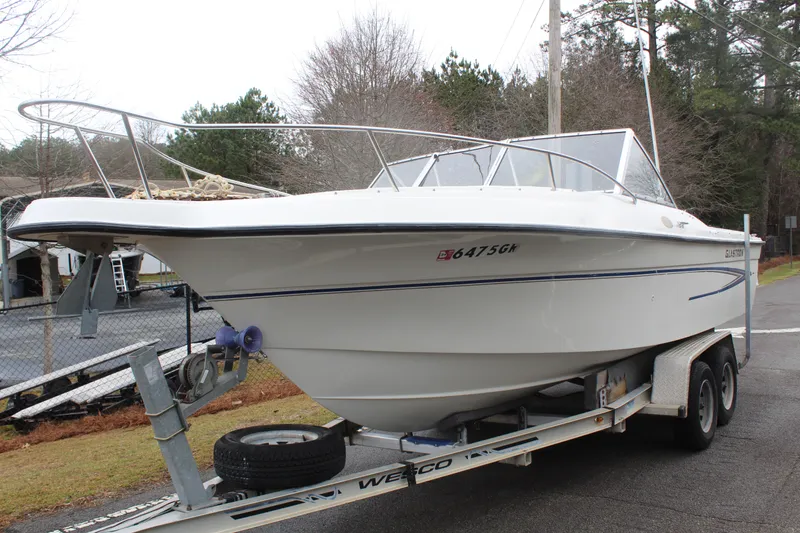 Slide: The Image of Glastron 213 DC 2004 - 2