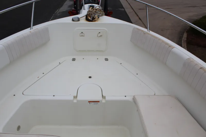 Slide: The Image of Glastron 213 DC 2004 - 23