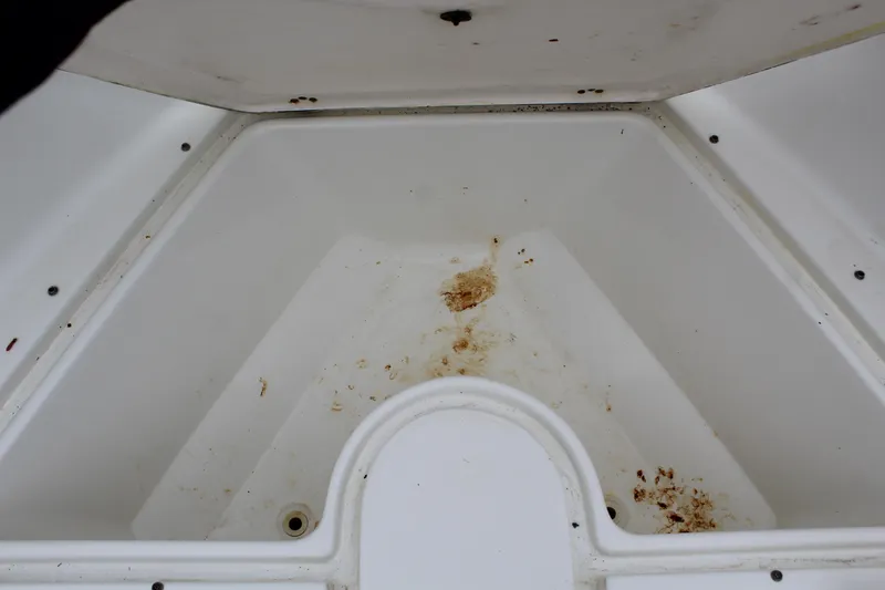 Slide: The Image of Glastron 213 DC 2004 - 25