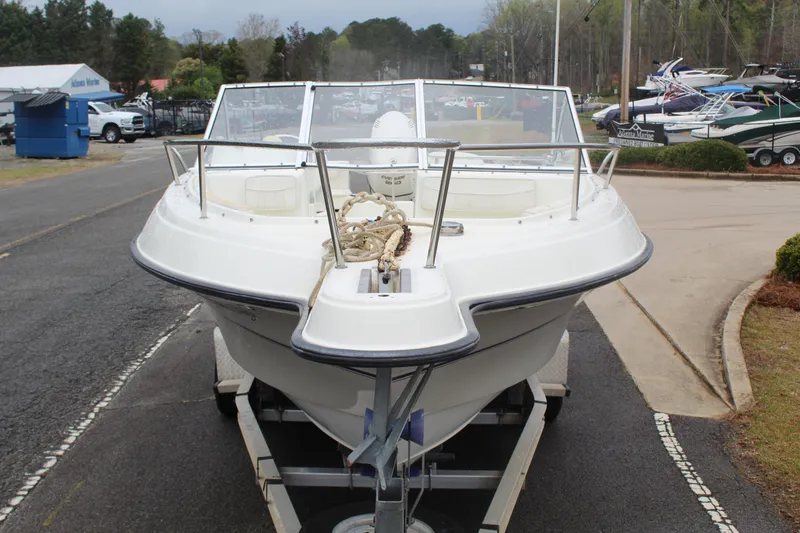 Slide: The Image of Glastron 213 DC 2004 - 4