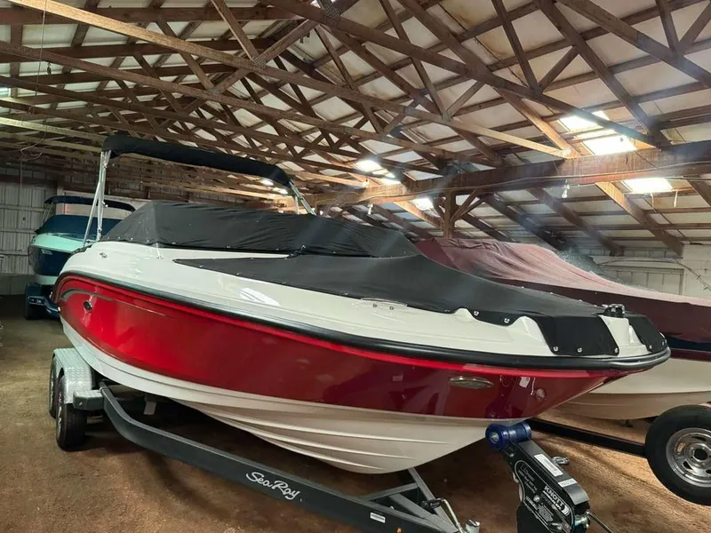 The Image of Sea Ray SPX 210 2023 - 0