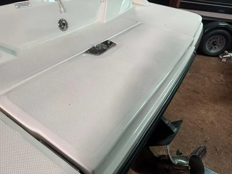 Slide: The Image of Sea Ray SPX 210 2023 - 9