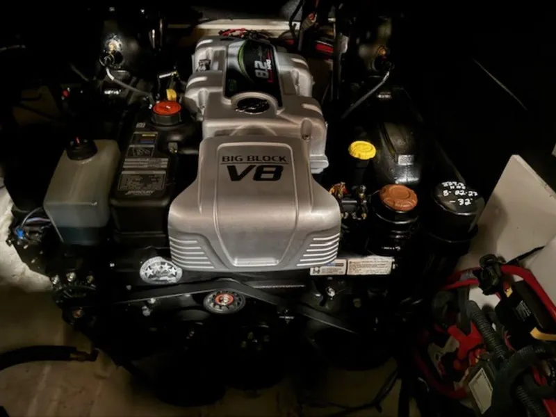 Slide: The Image of Sea Ray SLX 280 2018 - 11