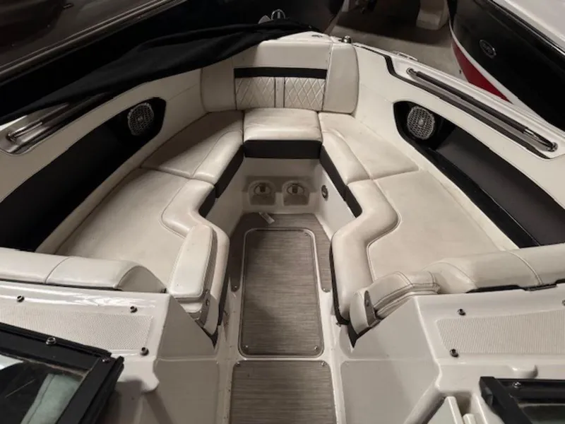 Slide: The Image of Sea Ray SLX 280 2018 - 4