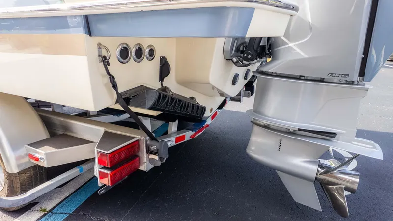 Slide: The Image of Chris-Craft Catalina 28 2025 - 6