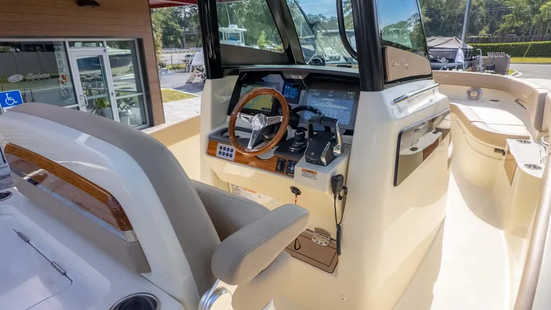 Slide: The Image of Chris-Craft Catalina 28 2025 - 8