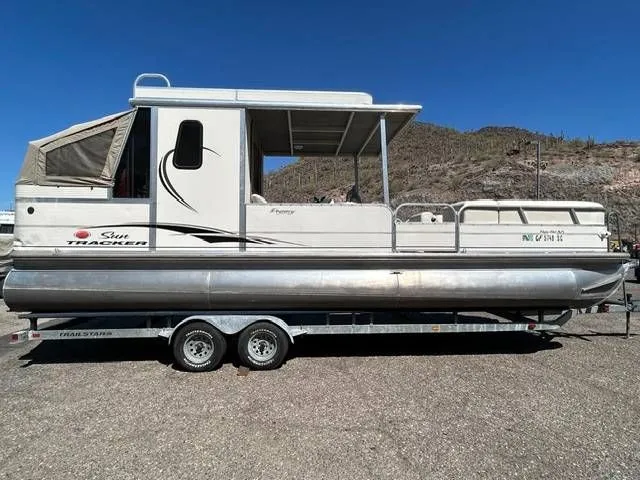 Slide: The Image of Tracker Party Hut 30 2005 - 4