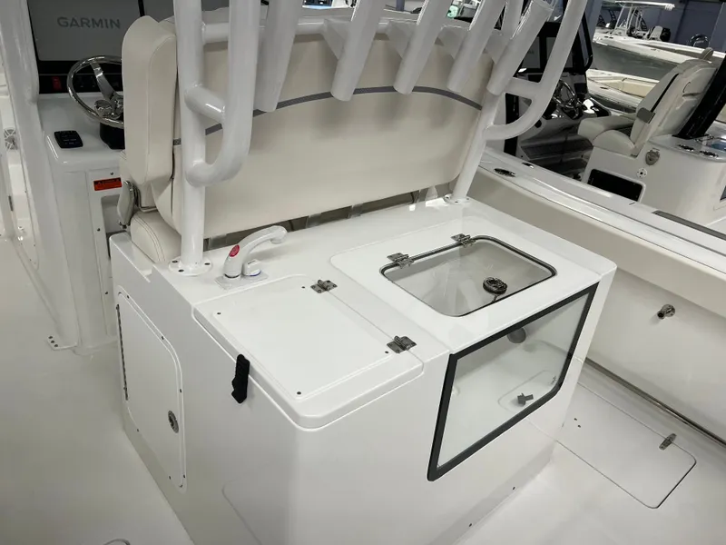 Slide: The Image of Sea Hunt Gamefish 30 Forward Seating 2025 - 13