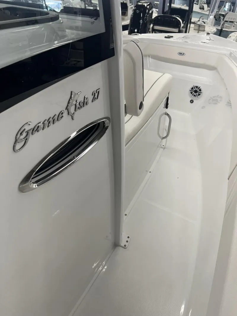 Slide: The Image of Sea Hunt Gamefish 27 Coffin Box 2025 - 11