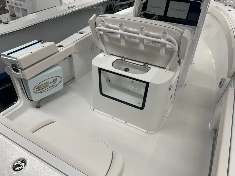 Slide: The Image of Sea Hunt Gamefish 27 Coffin Box 2025 - 7