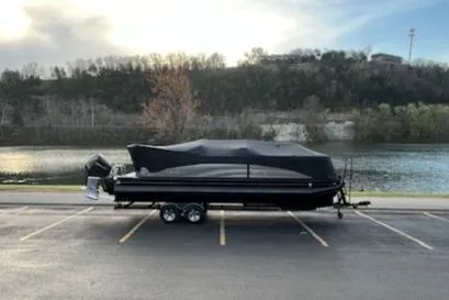 Slide: The Image of Regency 250 LE3 2024 - 5