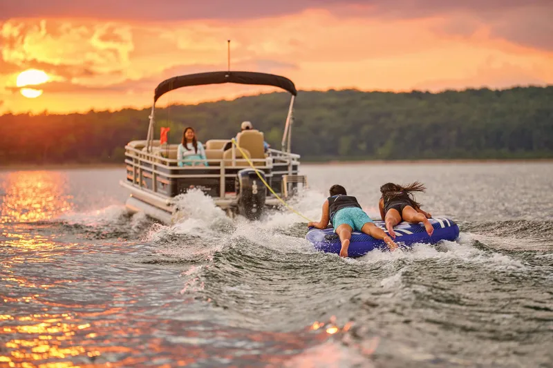 Slide: The Image of Sun Tracker SportFish 22 DLX 2024 - 82