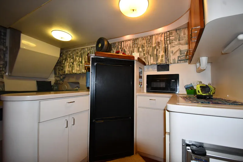 Slide: The Image of Mainship 40 Sedan Bridge 1997 - 50