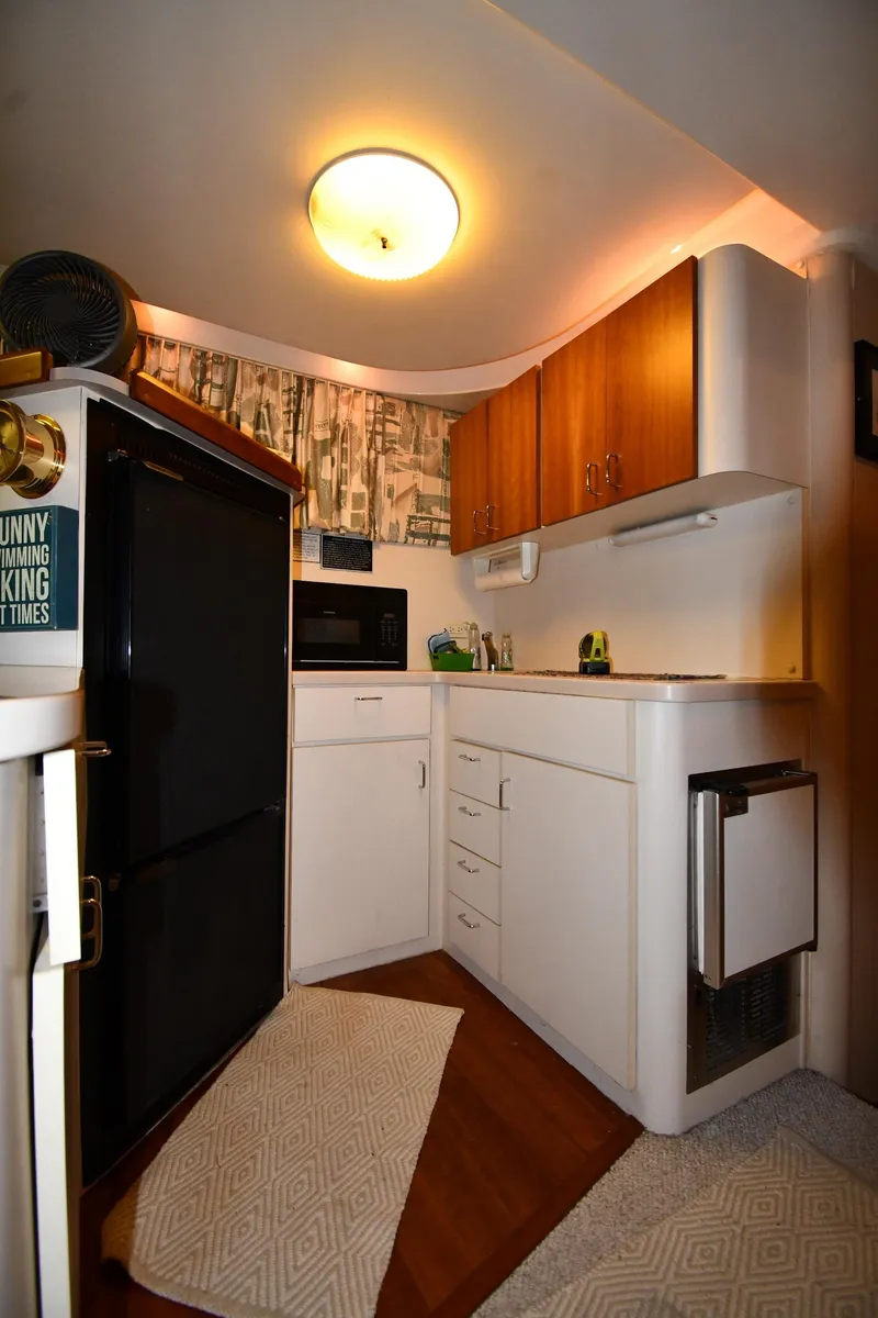 Slide: The Image of Mainship 40 Sedan Bridge 1997 - 51