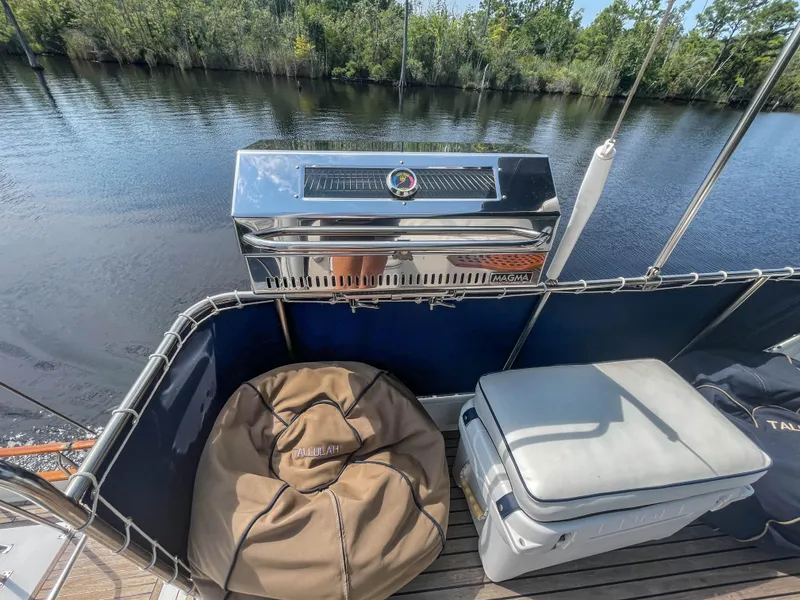 Slide: The Image of Grand Banks 42 Classic 1989 - 58