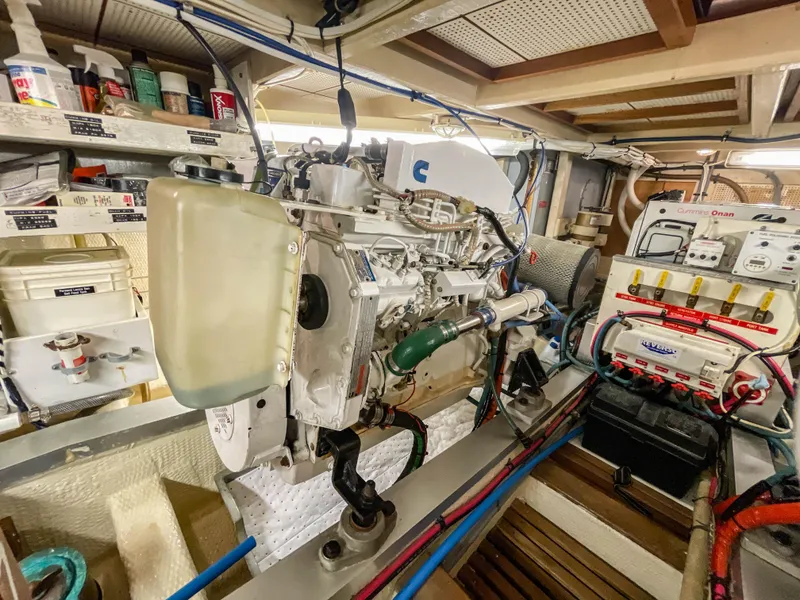 Slide: The Image of Grand Banks 42 Classic 1989 - 72