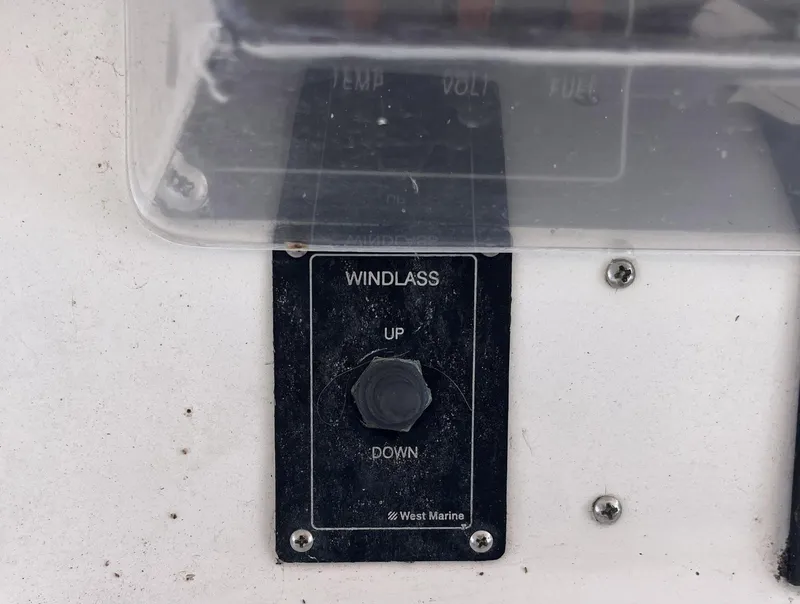 Slide: The Image of Jefferson 42 SE Sundeck Motor Yacht 1987 - 58