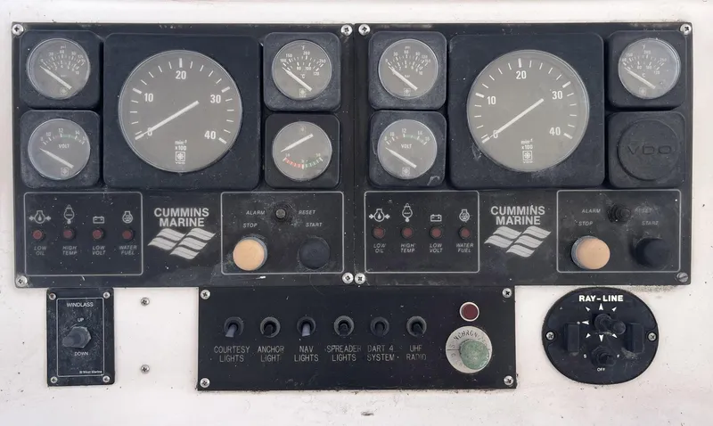 Slide: The Image of Jefferson 42 SE Sundeck Motor Yacht 1987 - 59