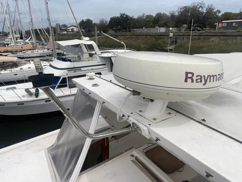 Slide: The Image of Jefferson 42 SE Sundeck Motor Yacht 1987 - 68