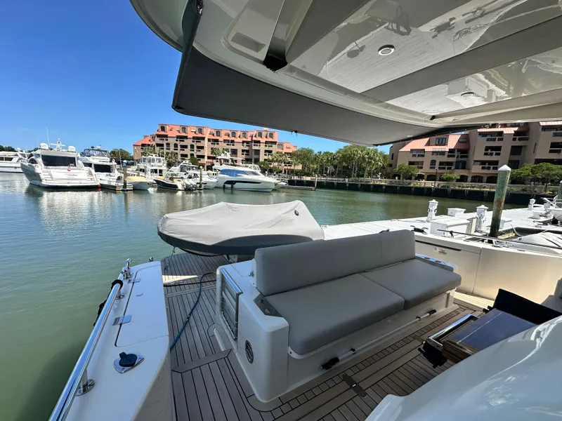 Slide: The Image of Maritimo M55 2023 - 12