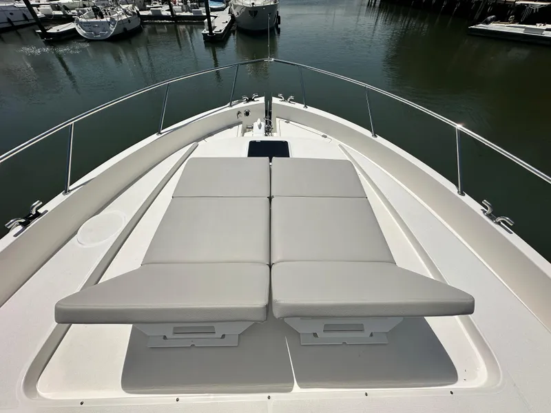 Slide: The Image of Maritimo M55 2023 - 18