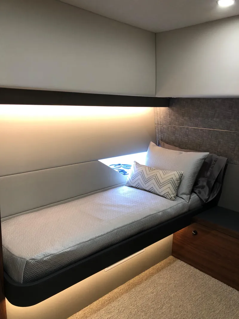 Slide: The Image of Maritimo M55 2023 - 26