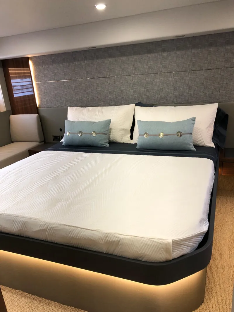 Slide: The Image of Maritimo M55 2023 - 28