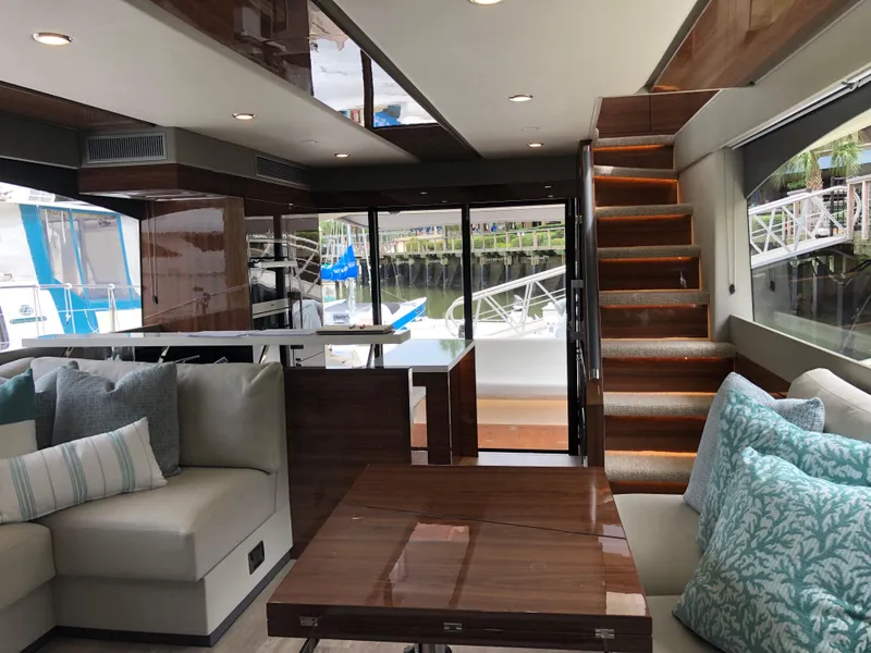 Slide: The Image of Maritimo M55 2023 - 29