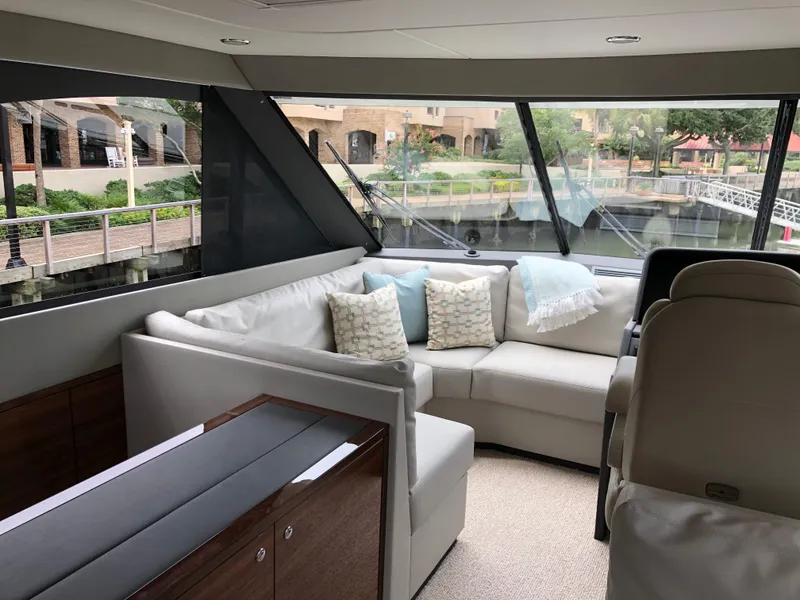 Slide: The Image of Maritimo M55 2023 - 30