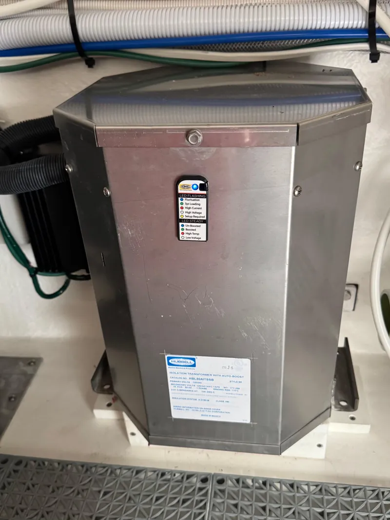 Slide: The Image of Maritimo M55 2023 - 43