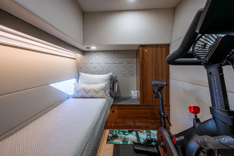 Slide: The Image of Maritimo M55 2023 - 45