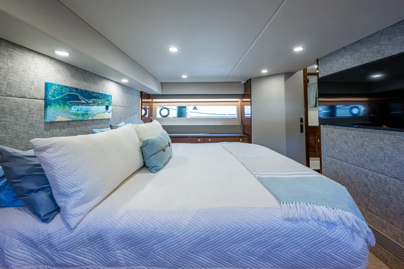 Slide: The Image of Maritimo M55 2023 - 66