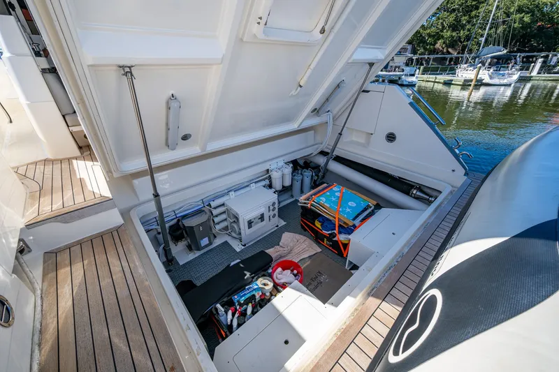 Slide: The Image of Maritimo M55 2023 - 70