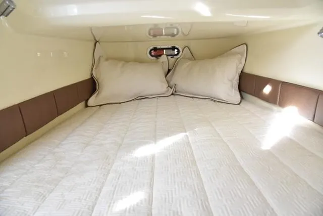 Slide: The Image of Berth Closeup - 18