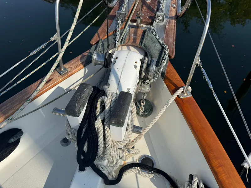 Slide: The Image of Bow of 1989 Hans Christian 43T sailboat with anchor and ropes. - 18