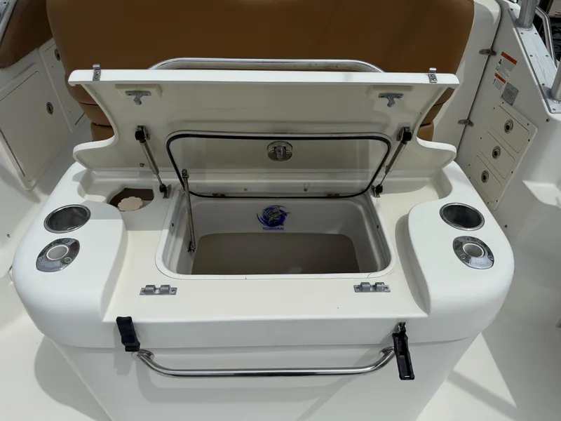 Slide: The Image of 2005 Hydra-Sports Vector 3300 VX boat cooler with open lid and cup holders. - 24