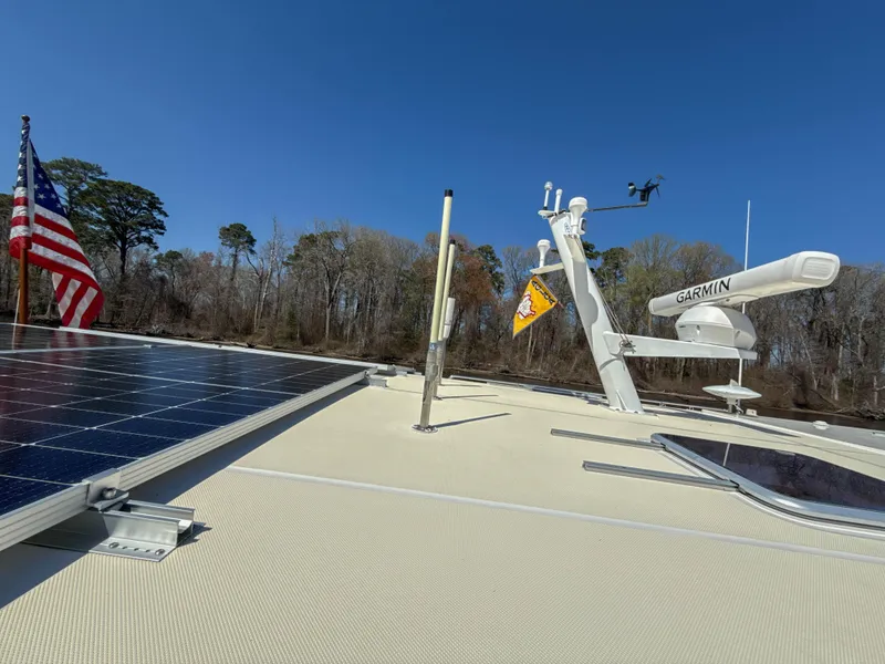 Slide: The Image of Cabin Top - 76