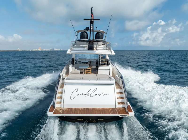 Slide: The Image of Azimut S7 2019 - 102