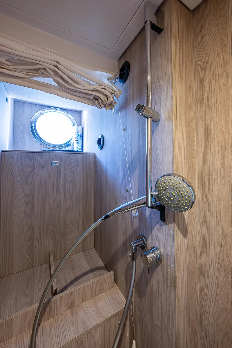 Slide: The Image of Azimut S7 2019 - 89
