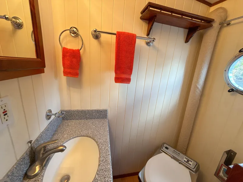 Slide: The Image of Starboard Head - 29