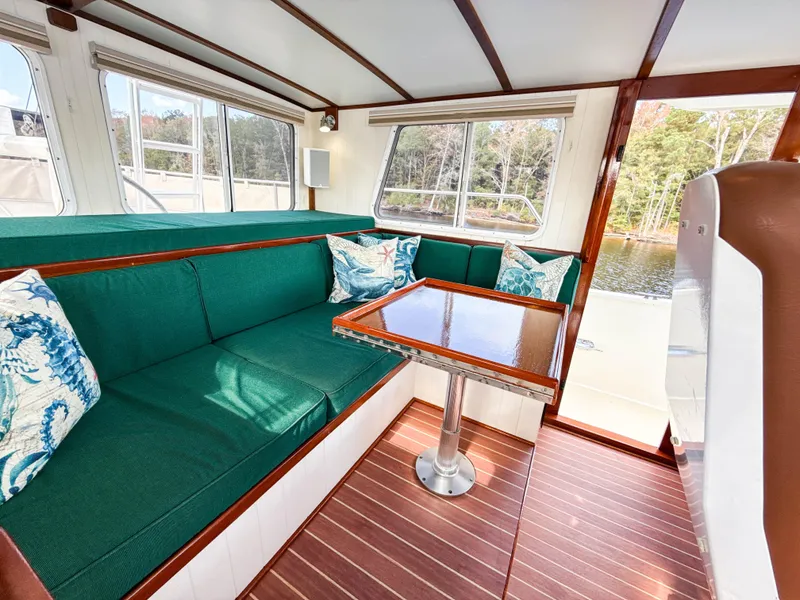 Slide: The Image of Pilothouse Watch Berth - 48