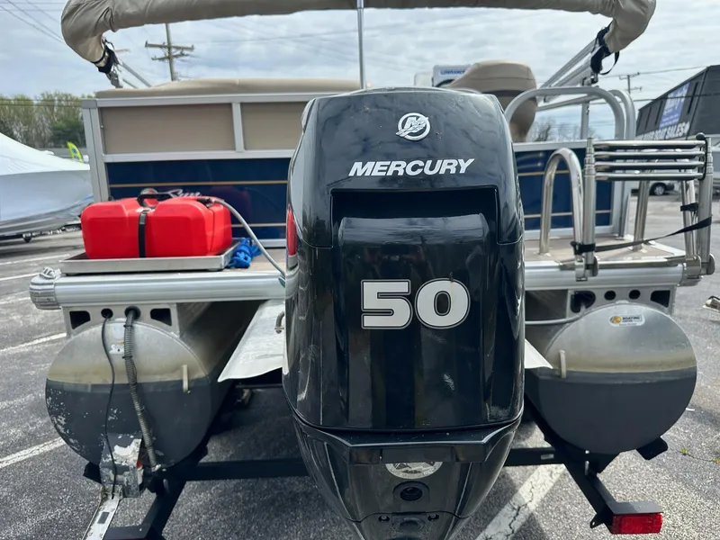 Slide: The Image of 2023 Sun Tracker Bass Buggy 16 XL Select with Mercury 50 outboard motor. - 9