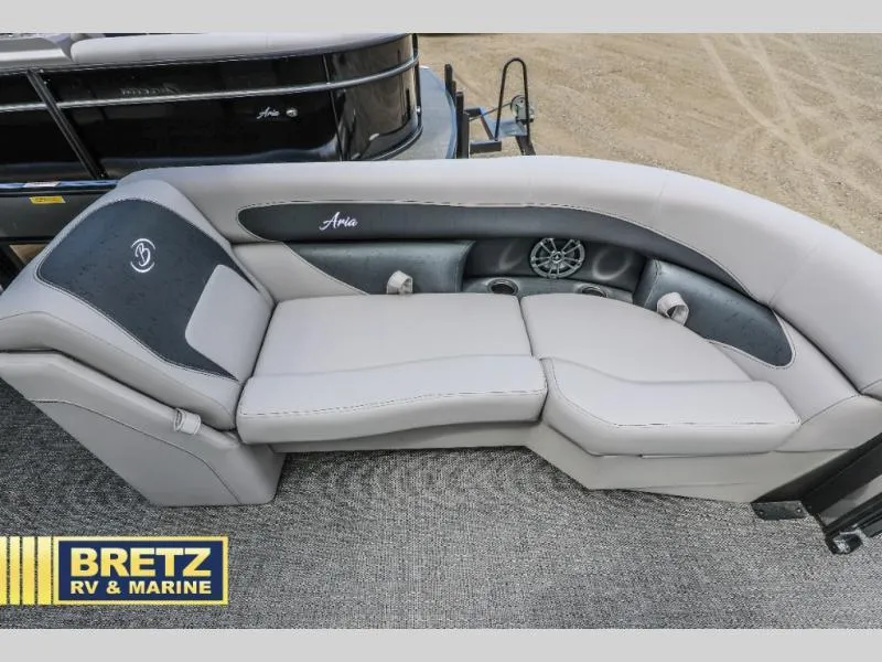 Slide: The Image of Aria A22UC 2025 - 17